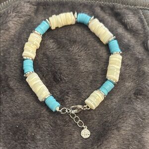 Chic Blue and Cream Beaded Bracelet